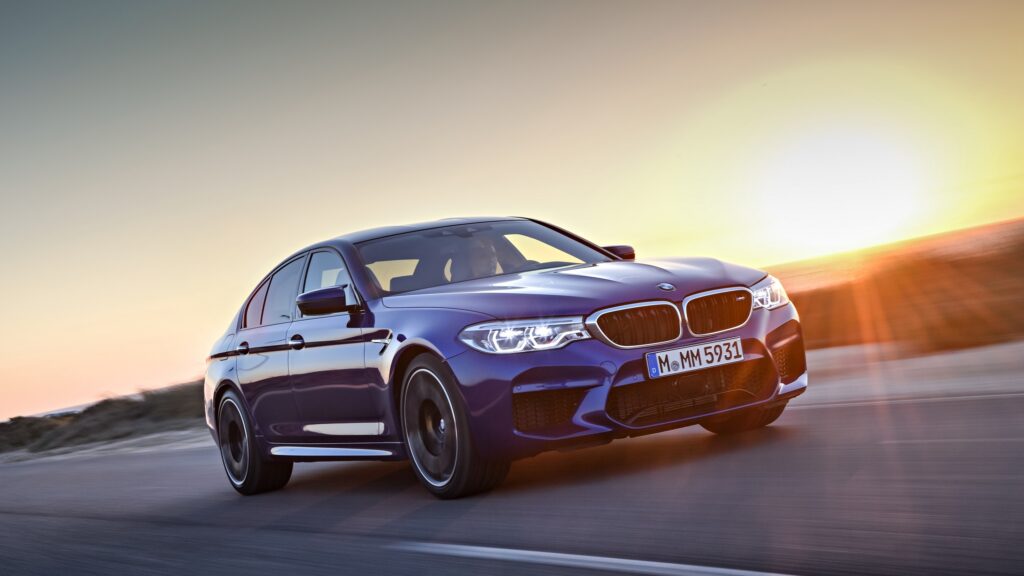 Купівля б/у авто BMW: переваги та ризики