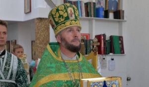 До чого сниться священник