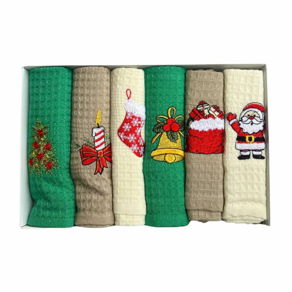 Новогодние кухонные полотенца как идея для подарка