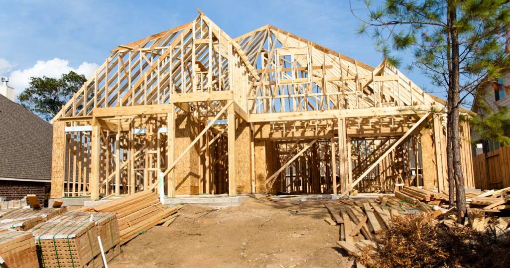 Чому важливо звернутися до фахівців для будівництва котеджів та будинків