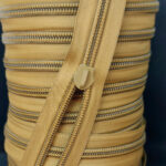 Рулонна блискавка на метраж: причини інвестувати в якість