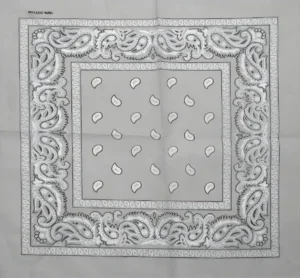 Як обрати підходящі головні убори на весну