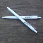 Печать на ручке с логотипом компании